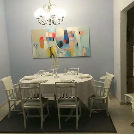 Otilia Apartamento *